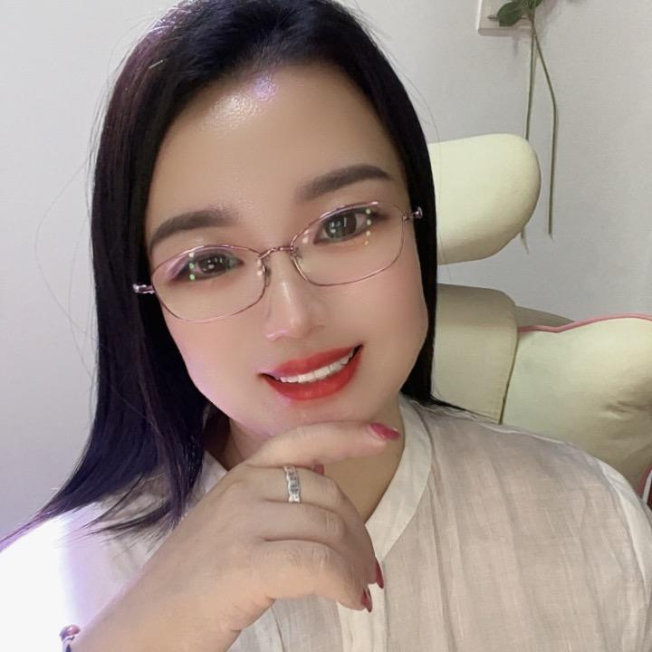 心儒（吹牛主播）