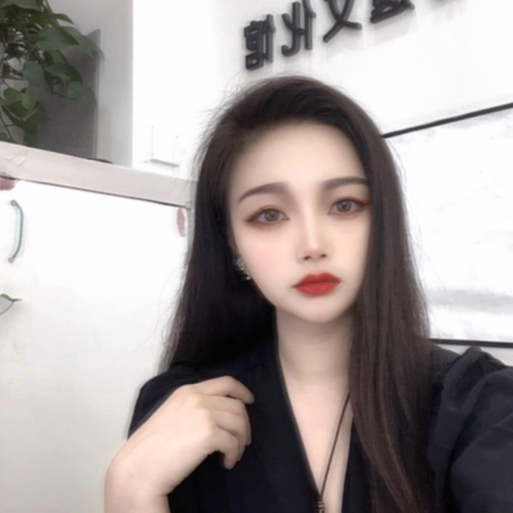 Eva周琪烁