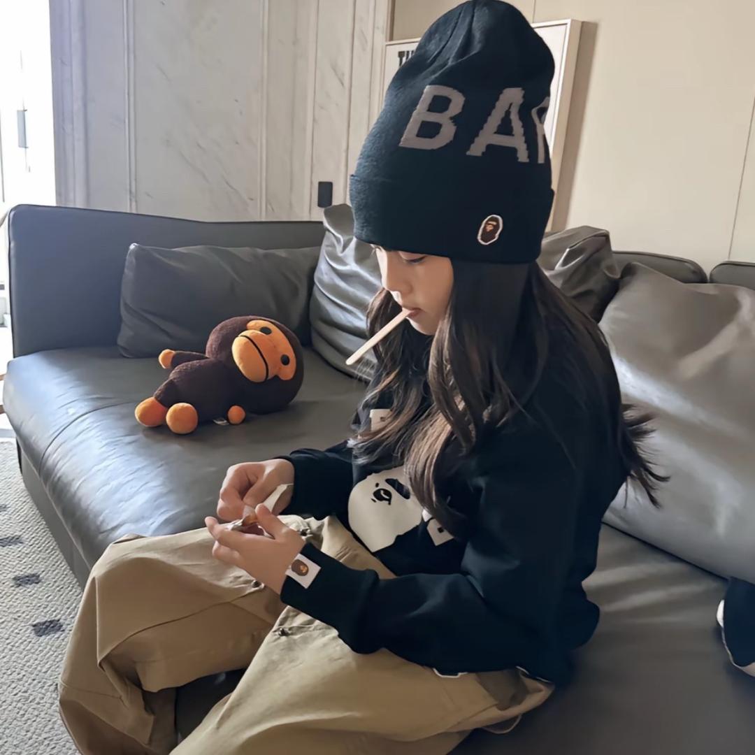 Y      6.