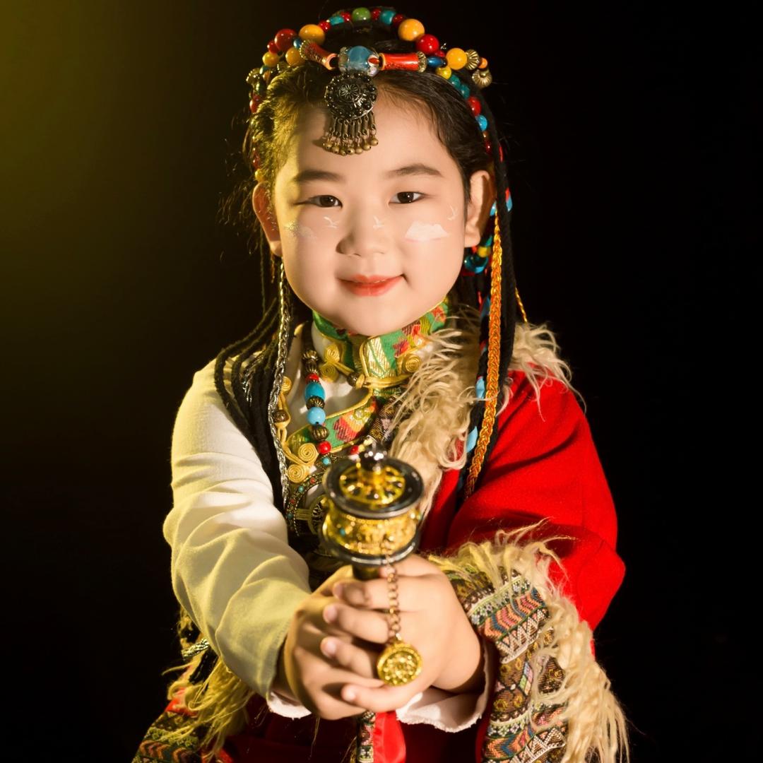在台球厅打工的幼崽