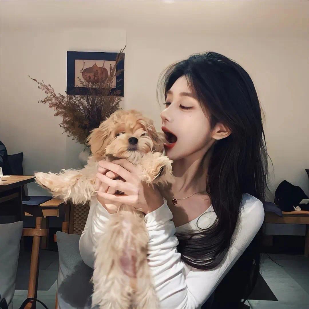 妍子^