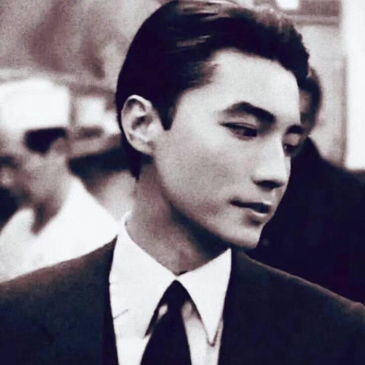 小黑*