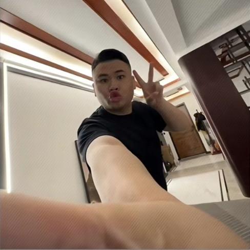 想当黑皮体育生