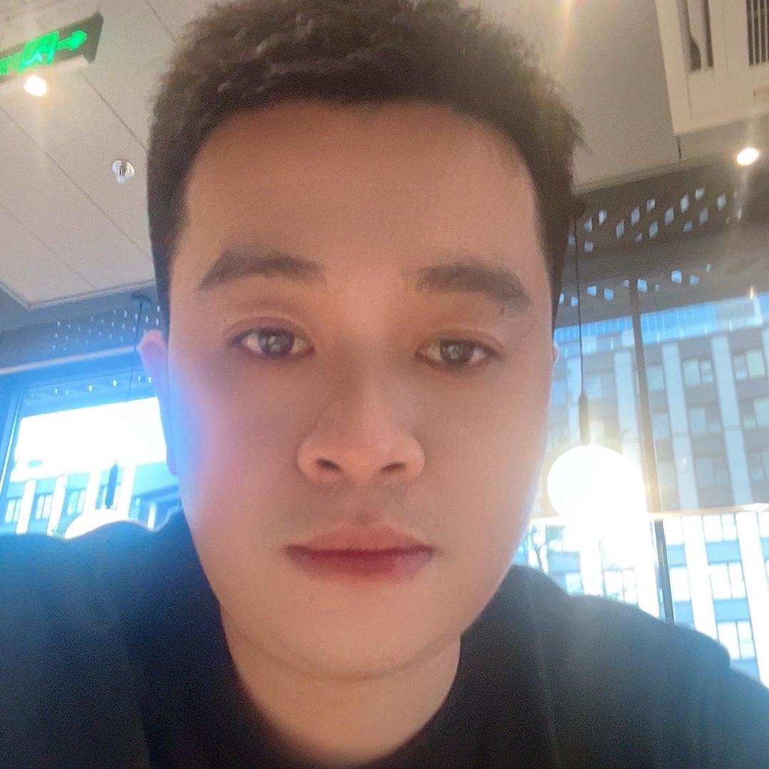 奋斗小伙