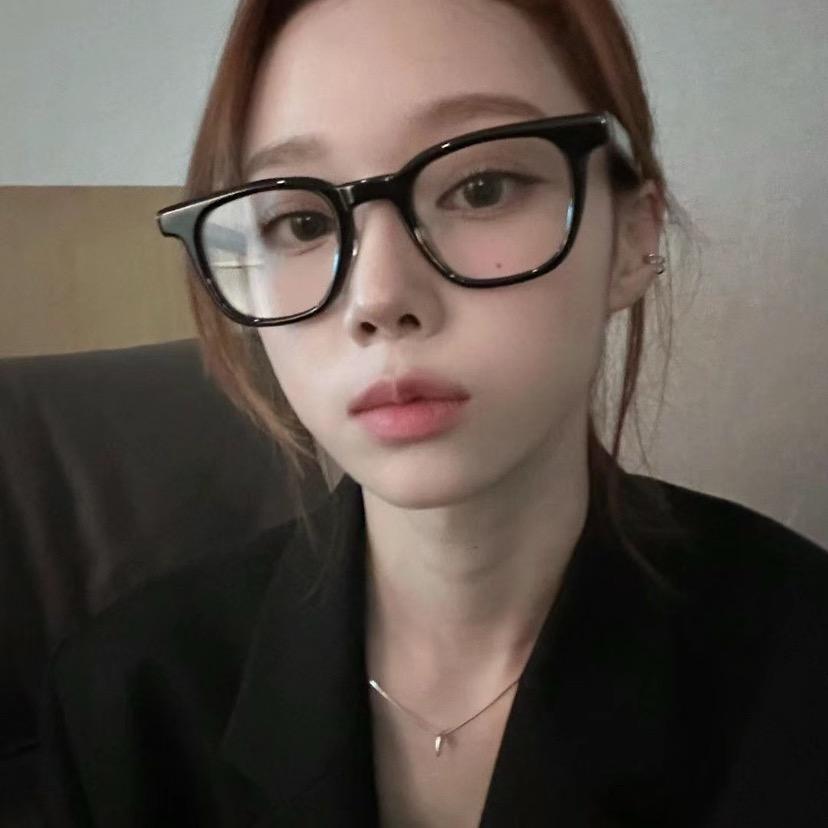 𝐹𝑎𝑖𝑟𝑦.雯