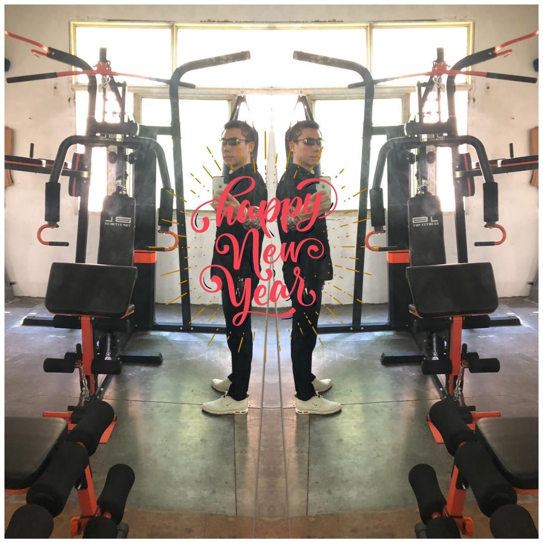 依裳美女装工厂店