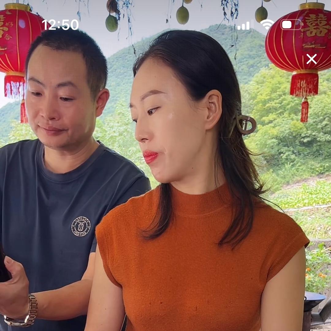 菊妹子和伟哥（晚上8点半直播）