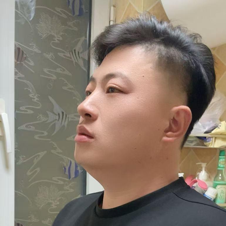 风君子广久商务车九坐