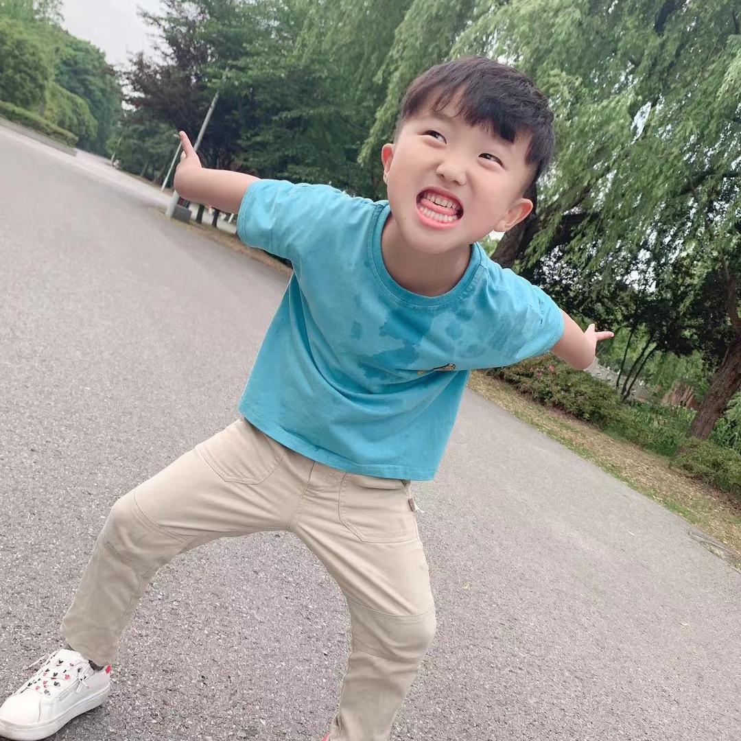 小黑黑