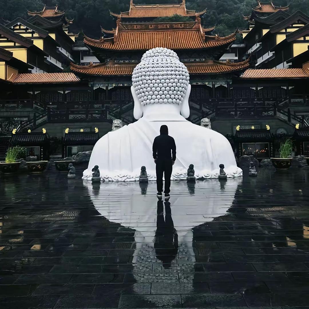不甘平凡