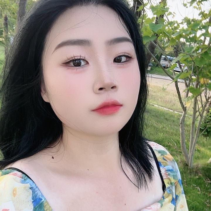 脸不要太圆了
