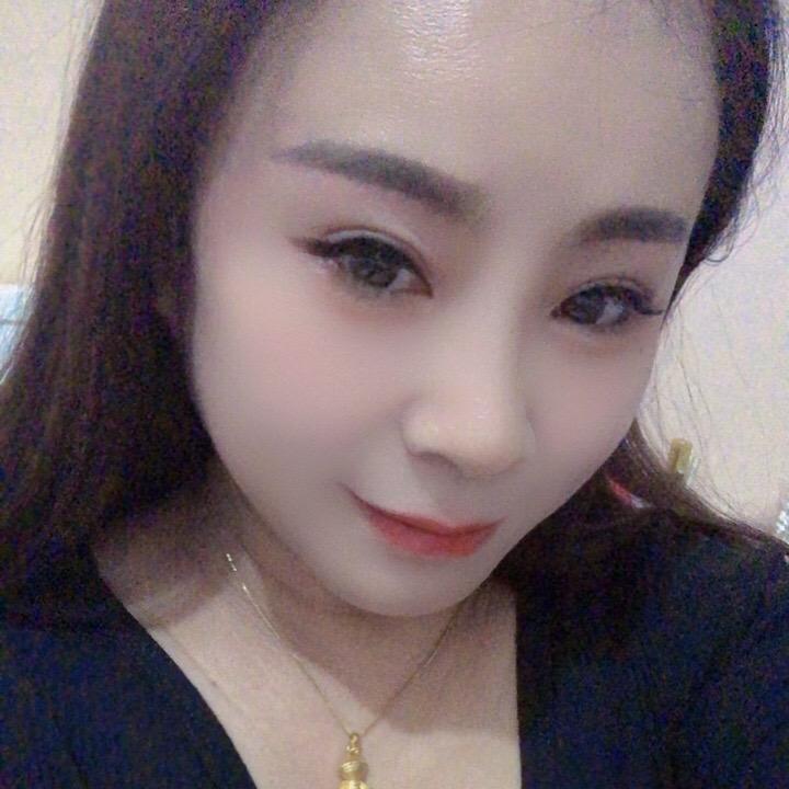 张莹