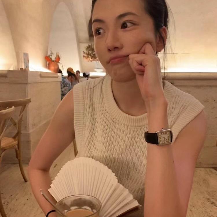 超爱美的娜娜