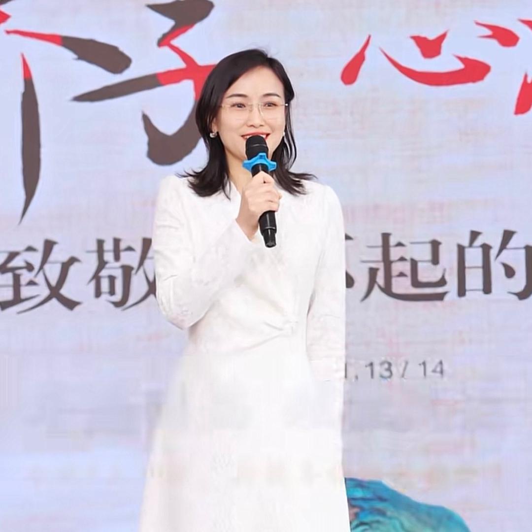 喜诺·纳兰女性成长