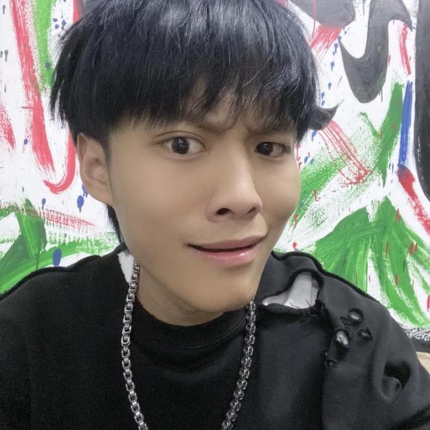 疯狂小小🐑（小杨哥授权）