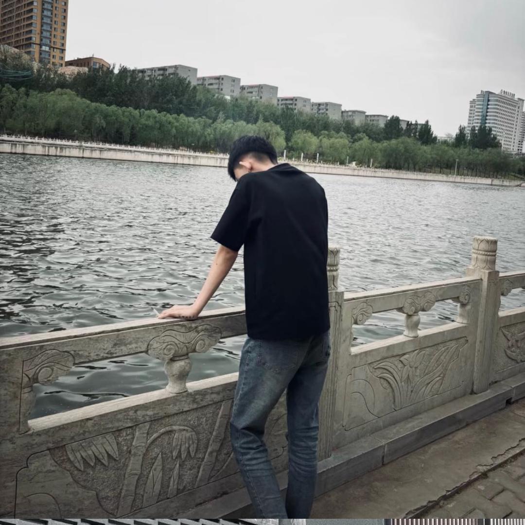 潮牌男装昆仑店
