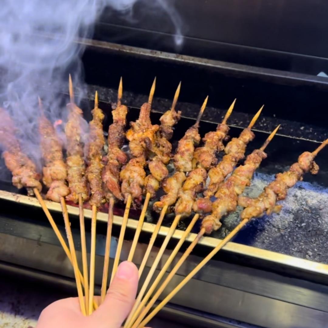 爱吃羊肉串