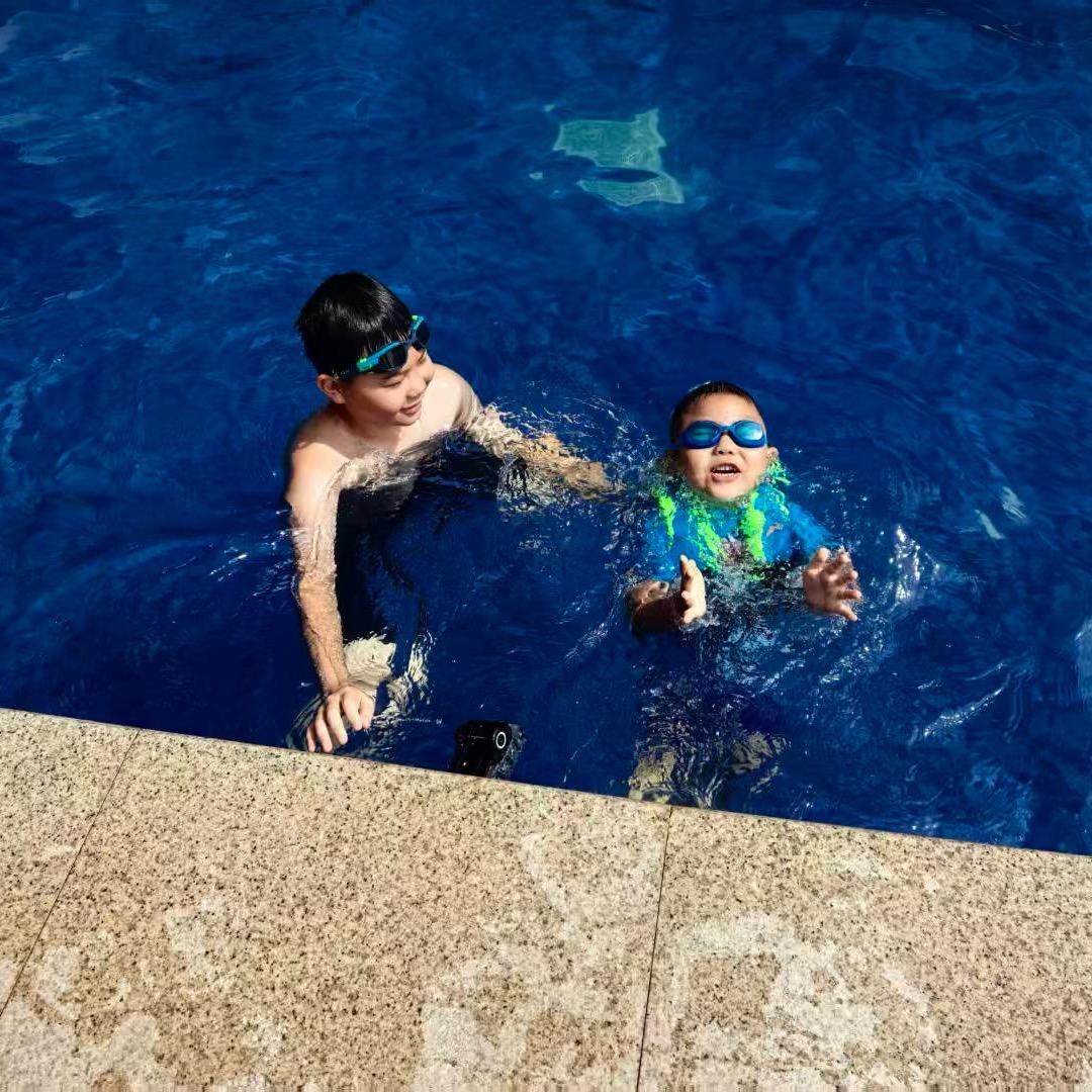 “黑皮”的孩子们