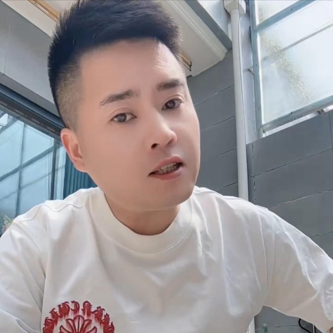 陈先生【喜缘婚恋➕领坤地产】一站式服务