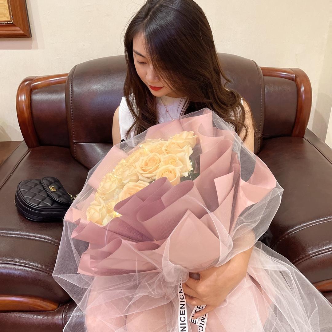 卢小花地摊野火锅