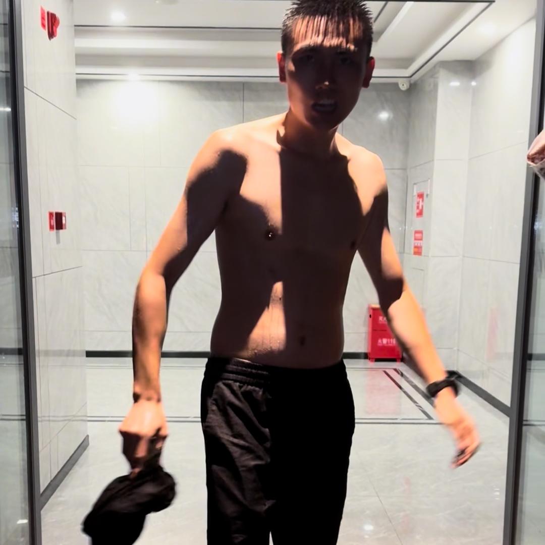 巴图BBB