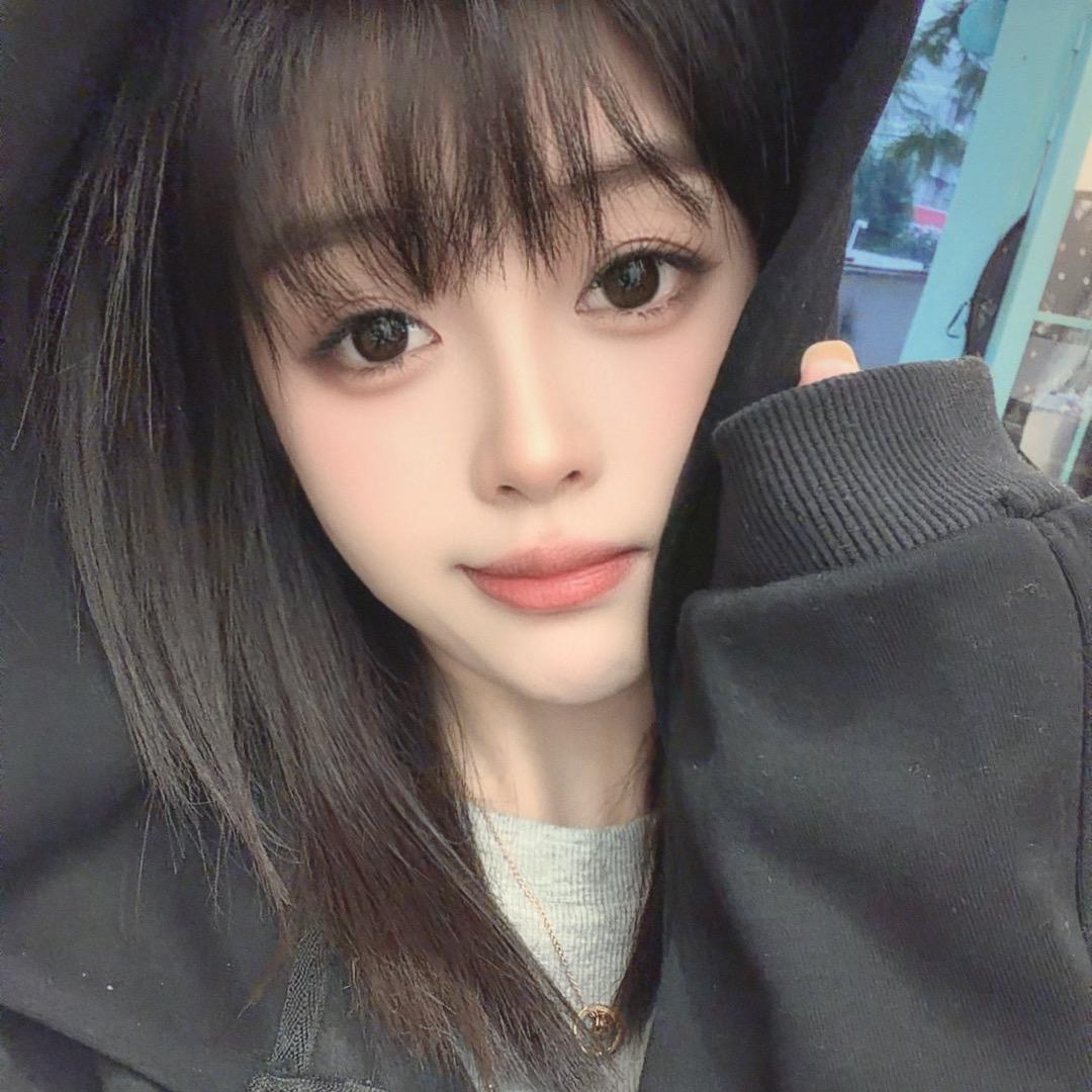 黧