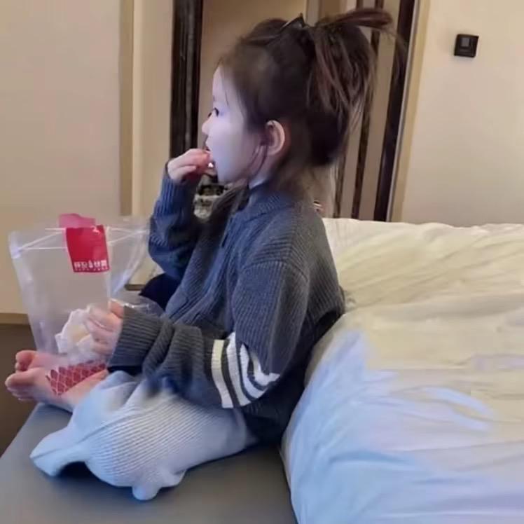 我吃饭的时候不饿