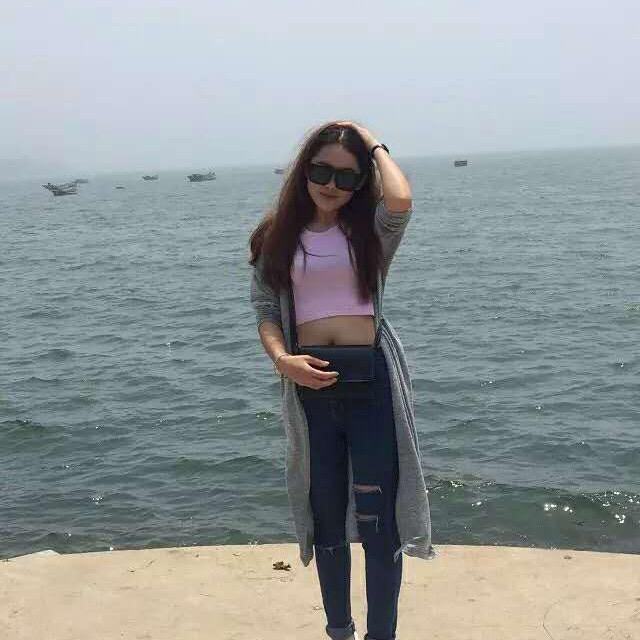 森林蘑菇收集者