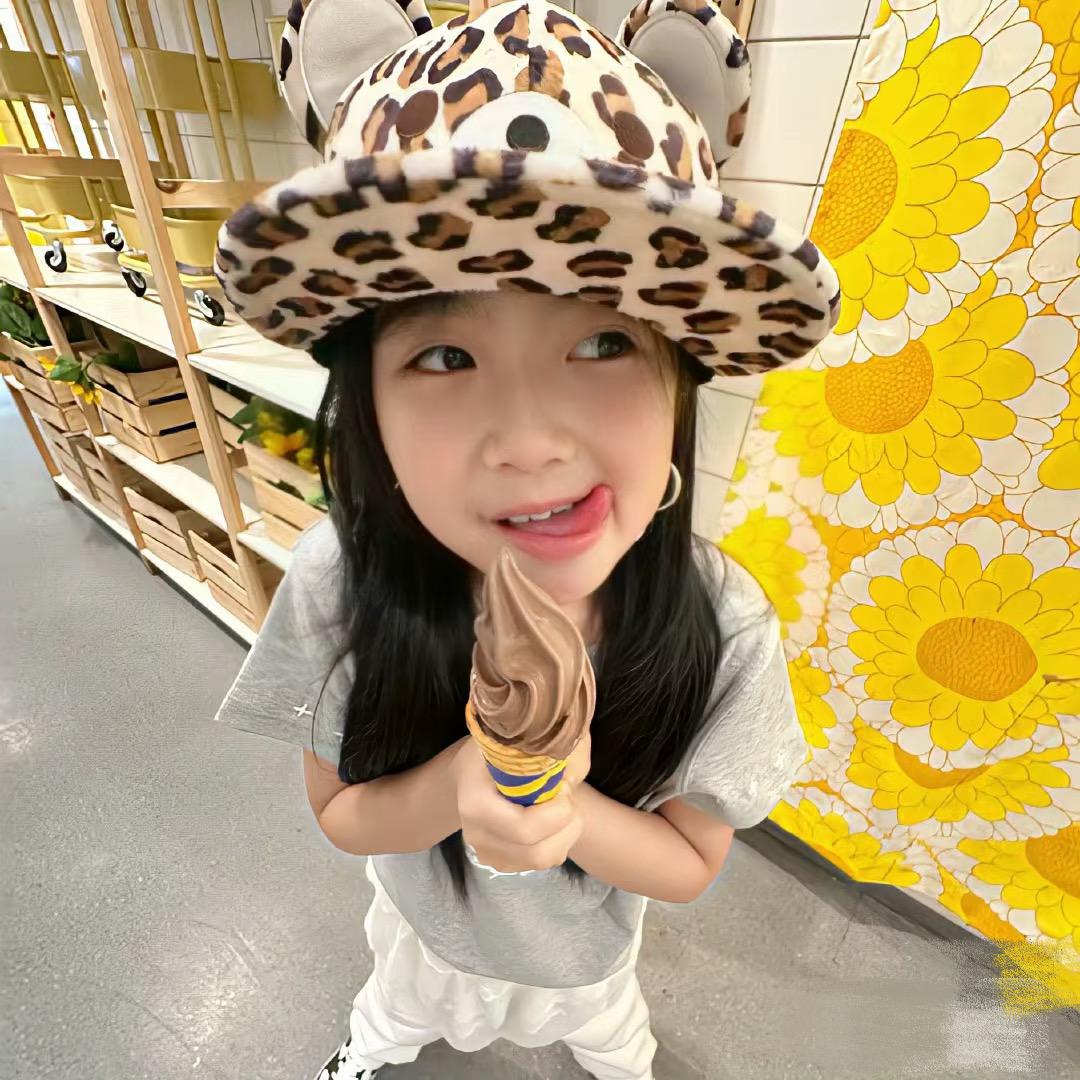 汤汤.
