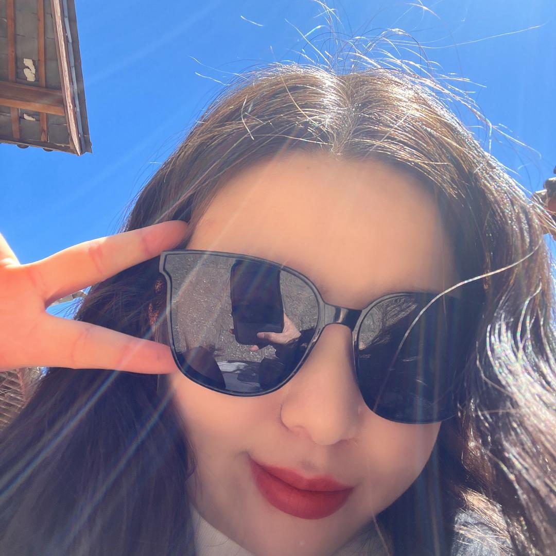 耀文数码 -小助理