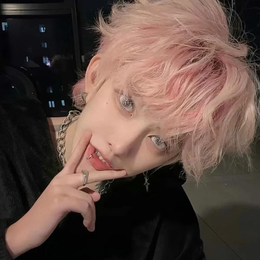 她们叫我黒马王子！