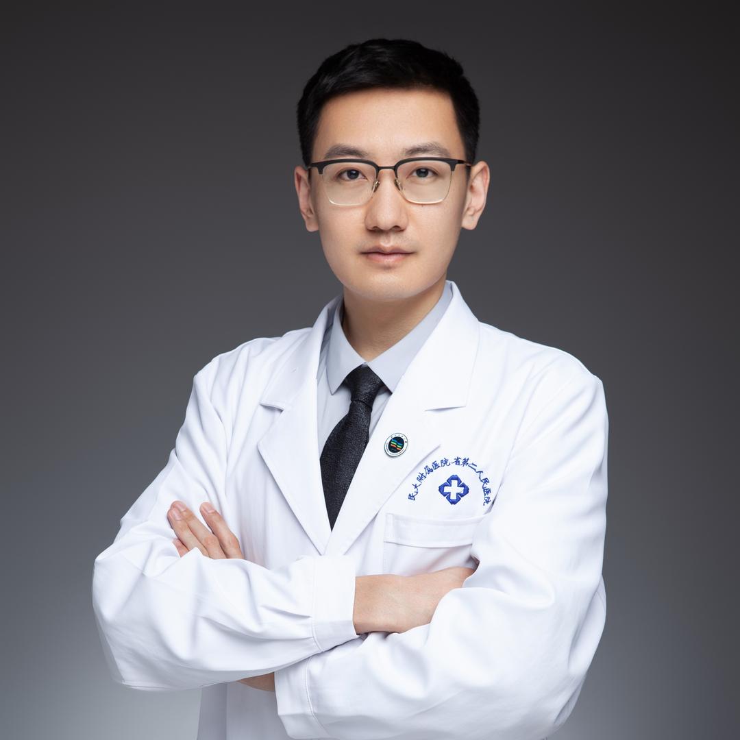心理治疗师梁医生