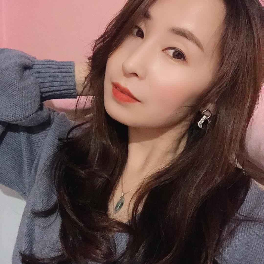 Yang 艳
