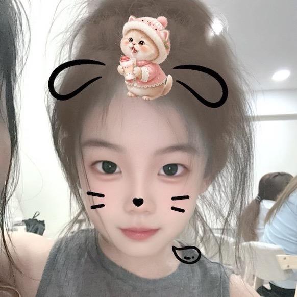 小莫莫