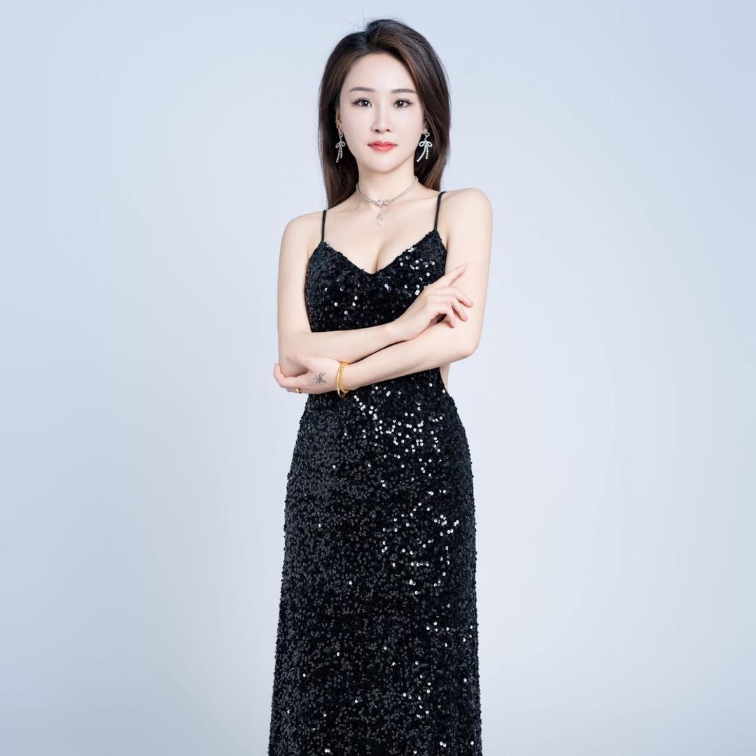 许祢晴天☀️茉莉