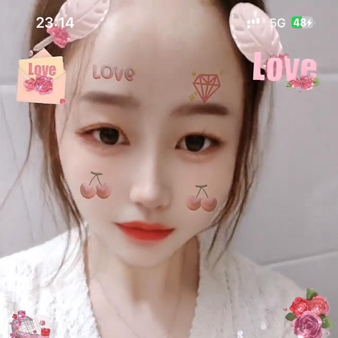 💞ꕥ᭄闭ོ眼笑曾经
