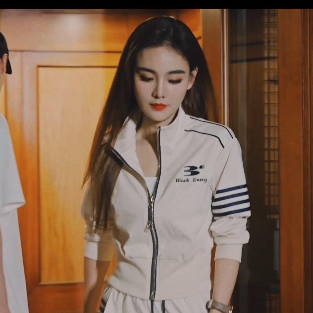 深圳黄微倪Vini～
