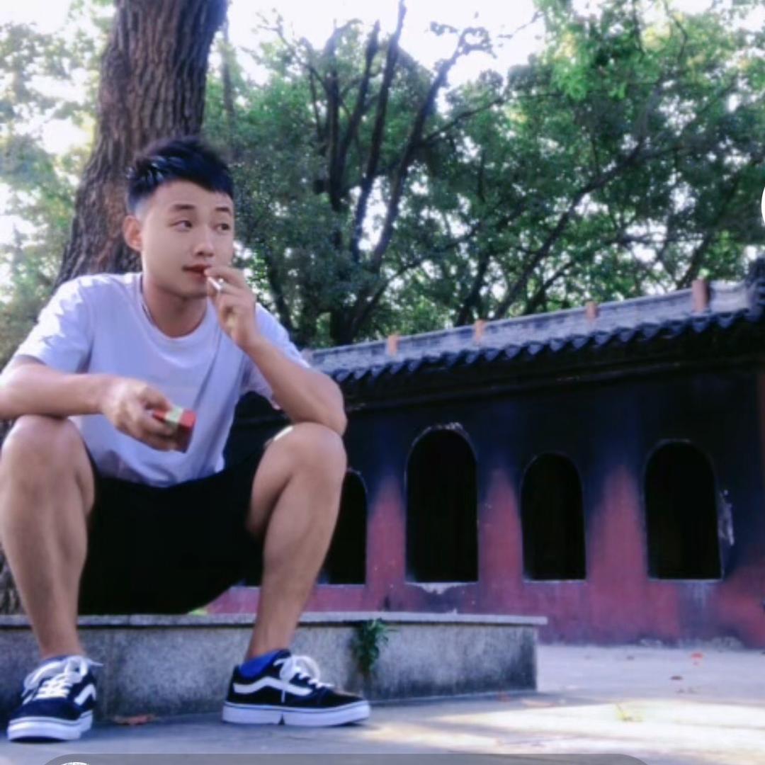 先谋生😗再谋爱