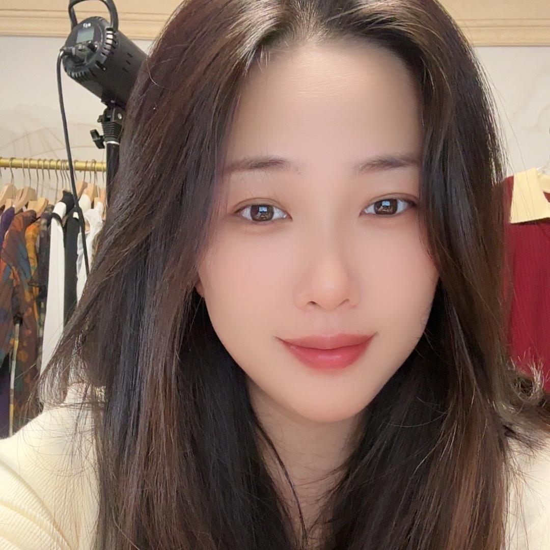美依针织大码女装工厂