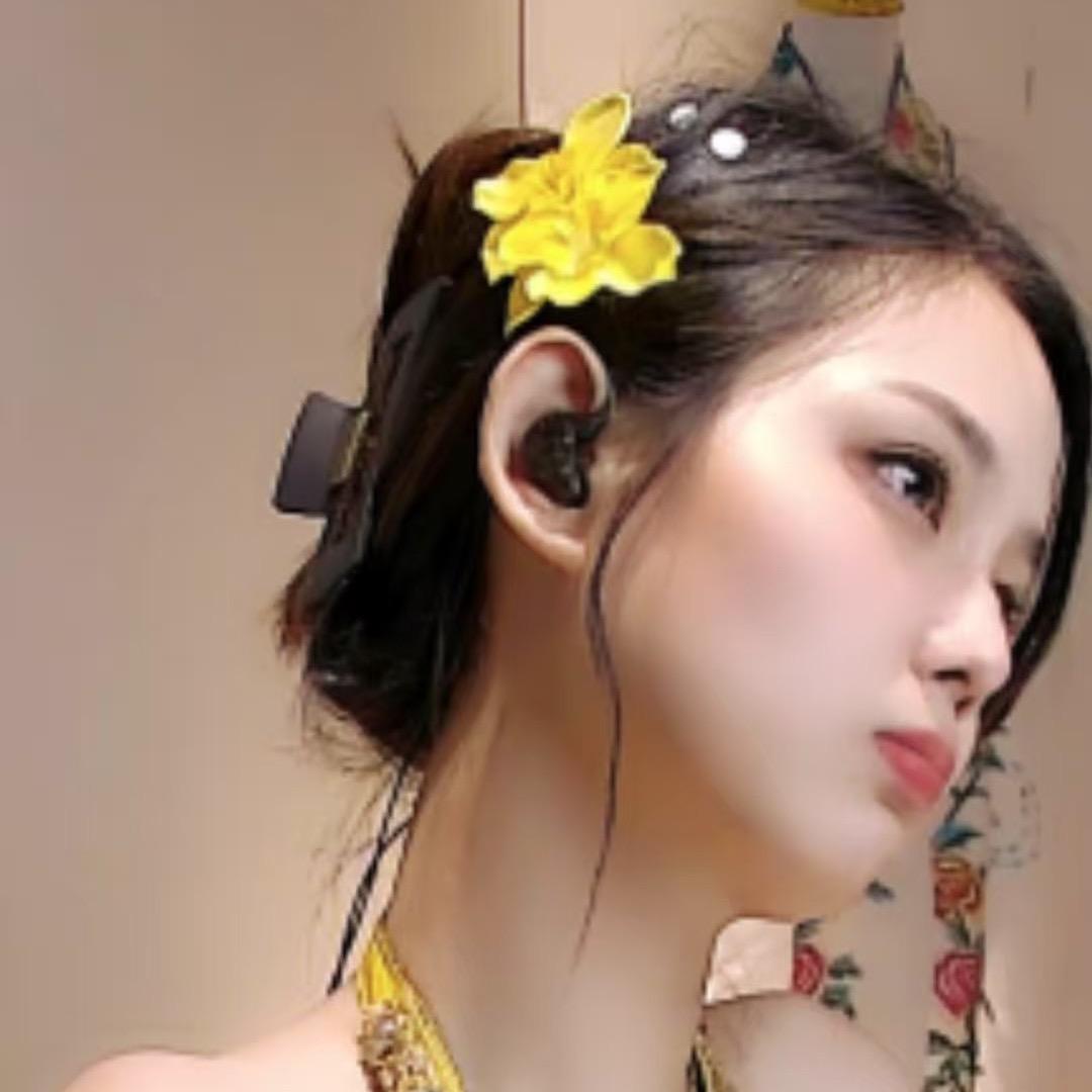 @小黄同学(接商演)