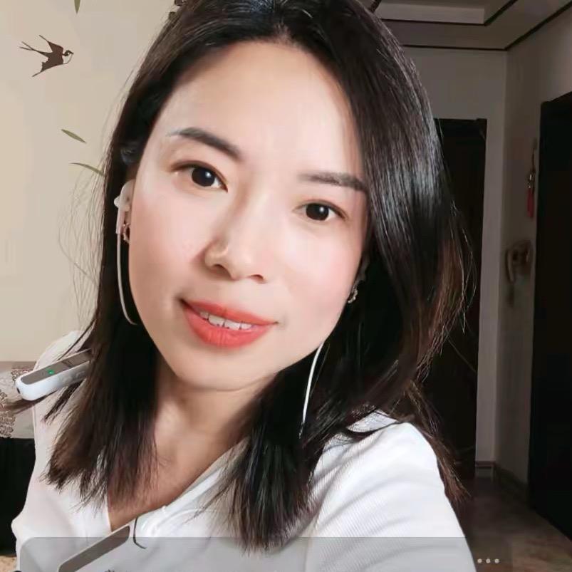 蓝天杨杨