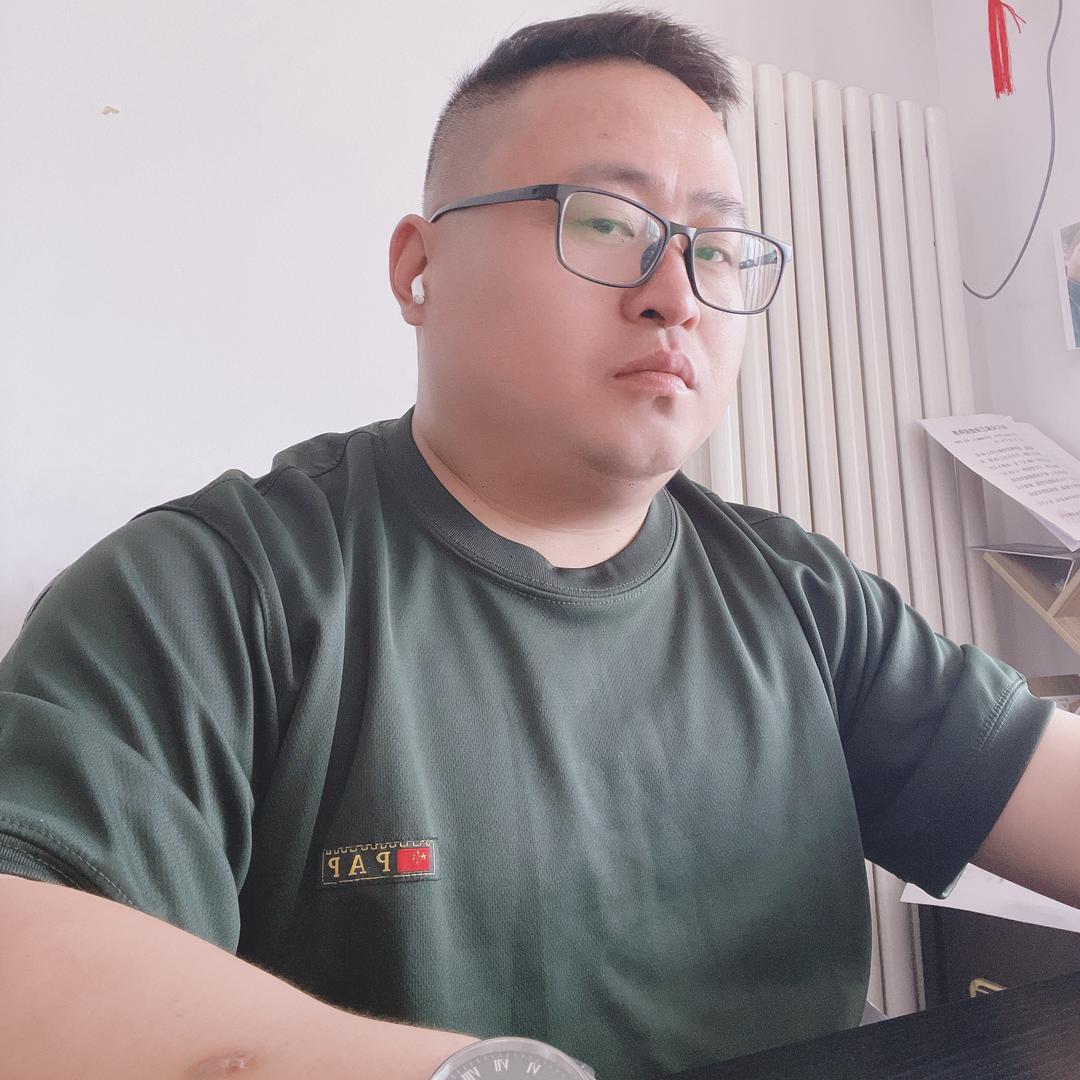 向前全速奔跑