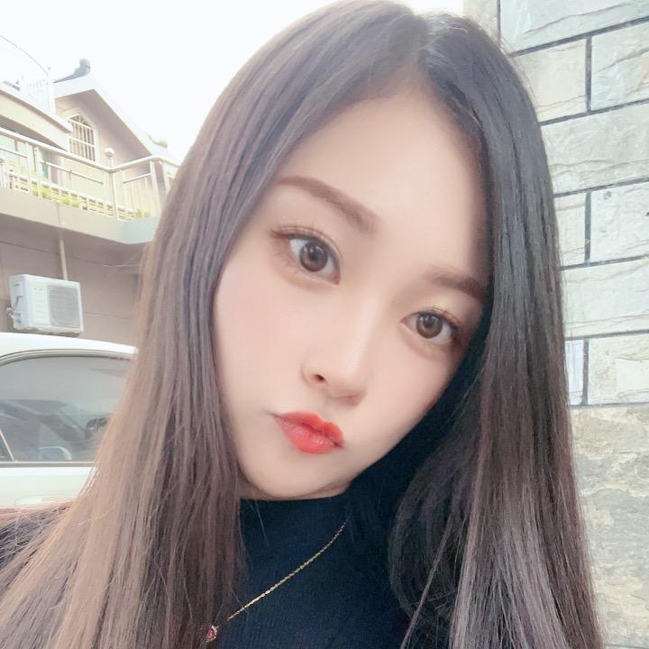 小萌👑