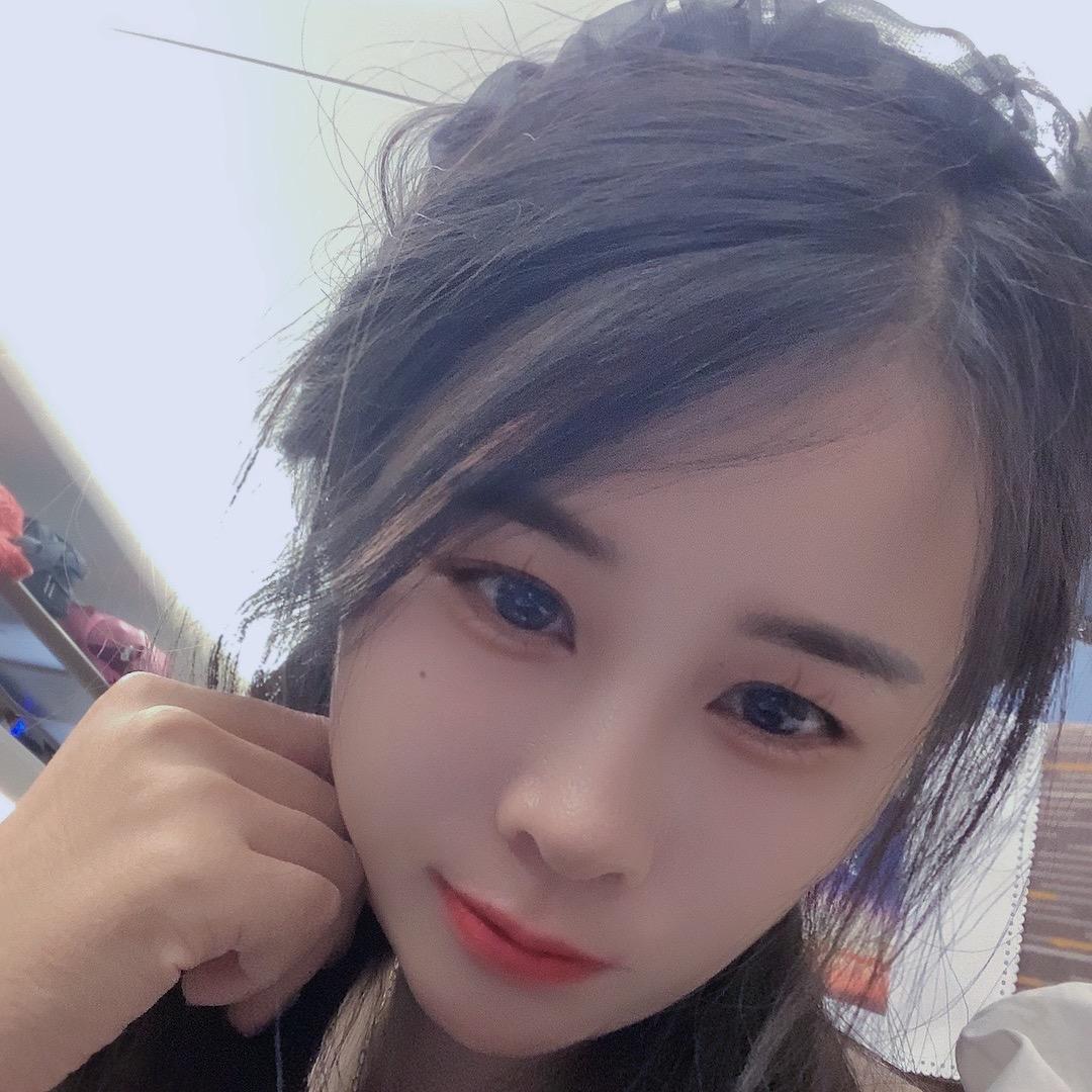 何云静子