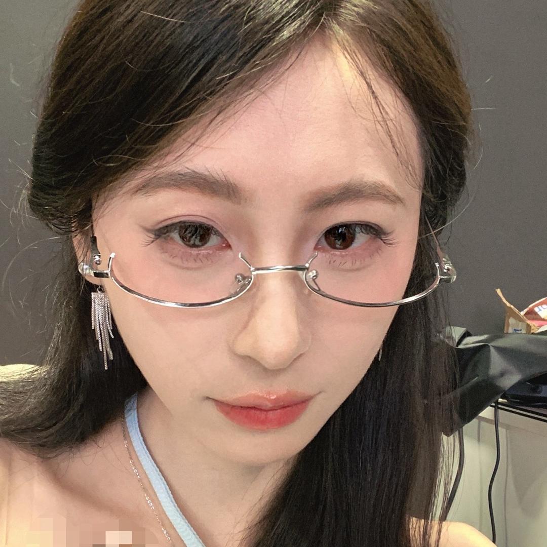 范范小姐