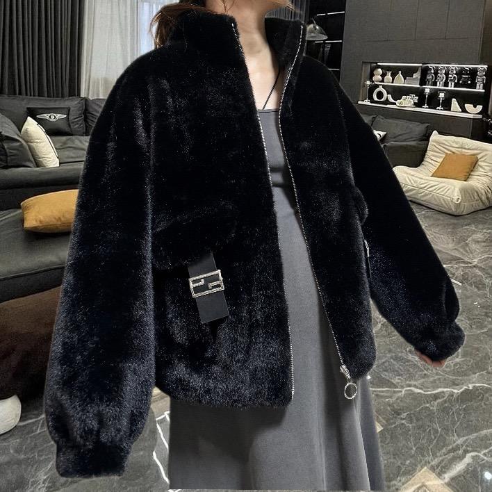 杨V精品皮草