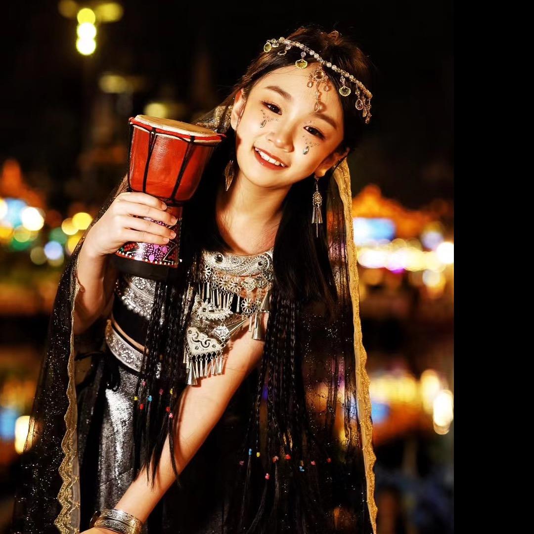 吉后童装企业店