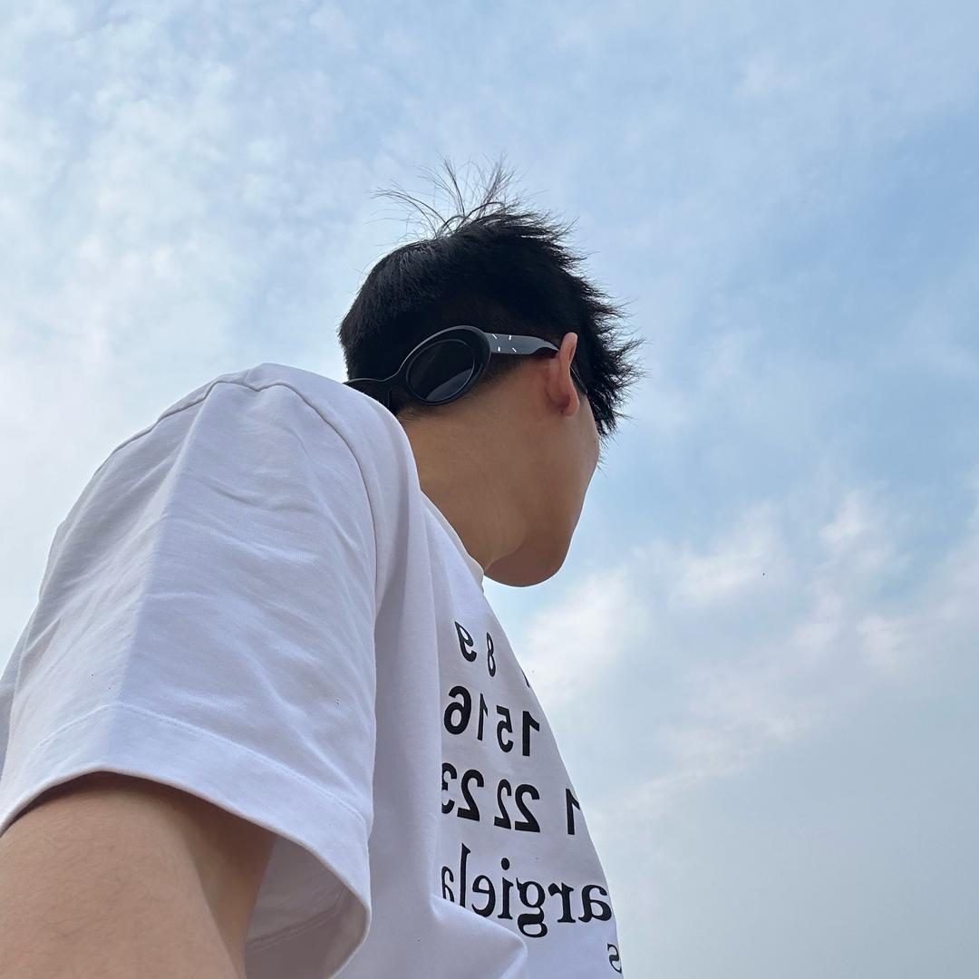赛 德.
