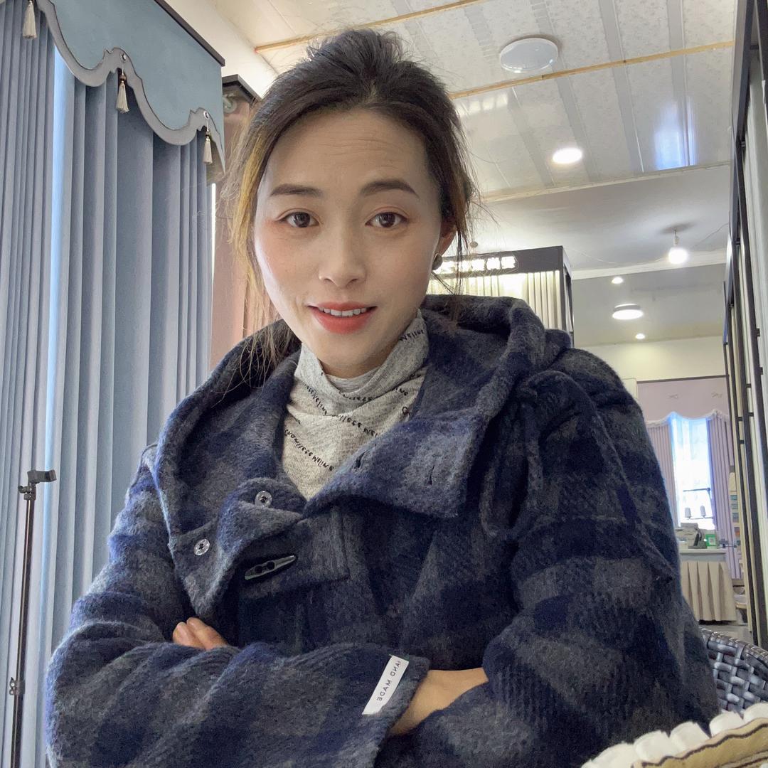 小代:朱昌窗帘软装