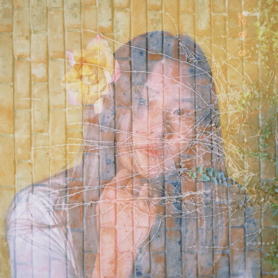 二旬老人带病上学